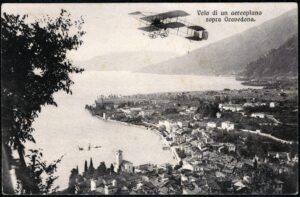 1912 - Volo di un aeroplano sopra Gravedona (Co) - viaggiata (formato piccolo)