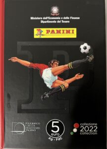 Italia 2022 - 5 € "Figurine Panini" - Le Tre Monete - Proof